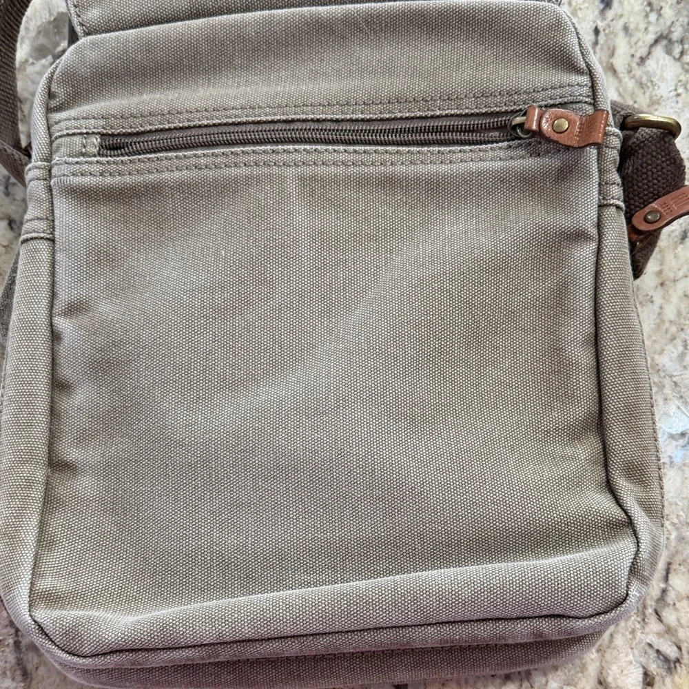 Troop London Men's Tan Canvas Messenger Bag